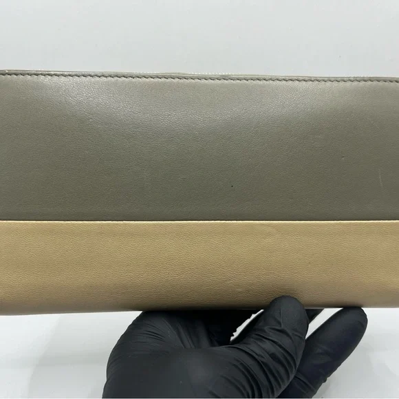 EUC Céline Tan and Pale Green Long Wallet - Picture 3 of 12